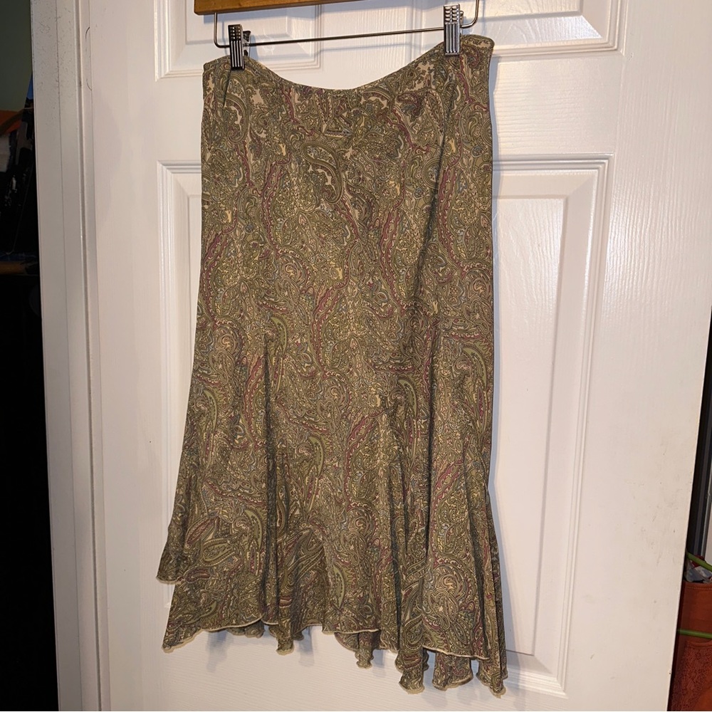 AK Anne Klein 10 vintage lined skirt. Side zip. Paisley print Bias Curt Flutter